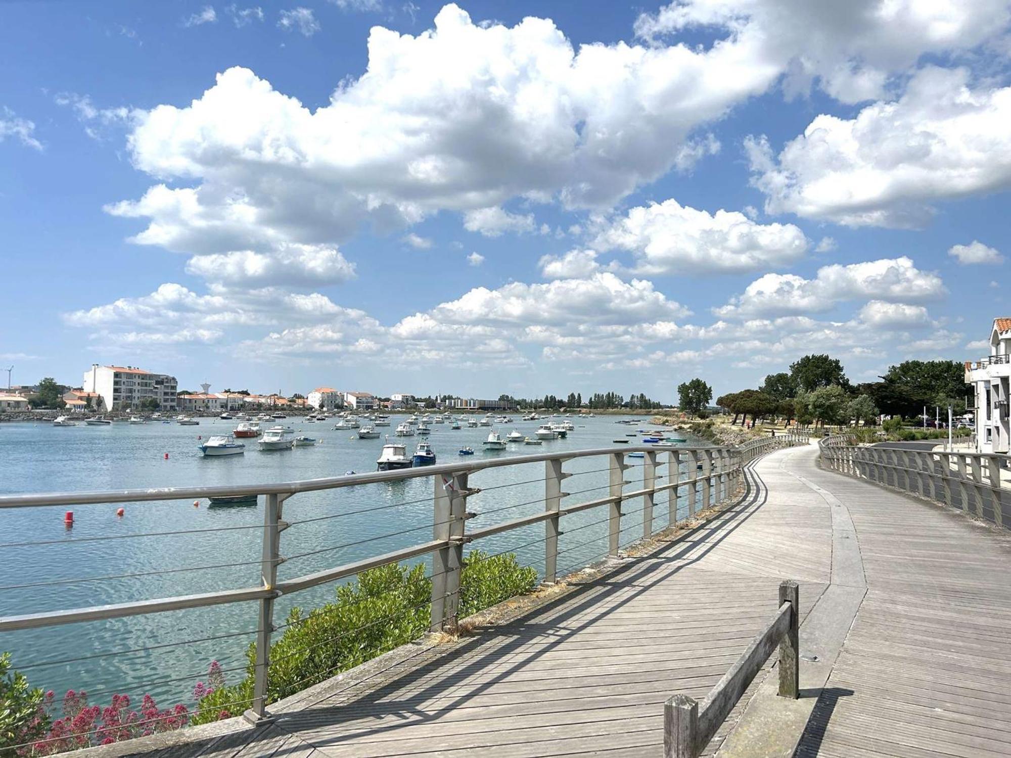 Appartement 2 Pieces Avec Parking Prive, Proche Plage Et Commerces, Saint-Gilles-Croix-De-Vie - Fr-1-224-783 Saint-Gilles-Croix-de-Vie Exterior foto